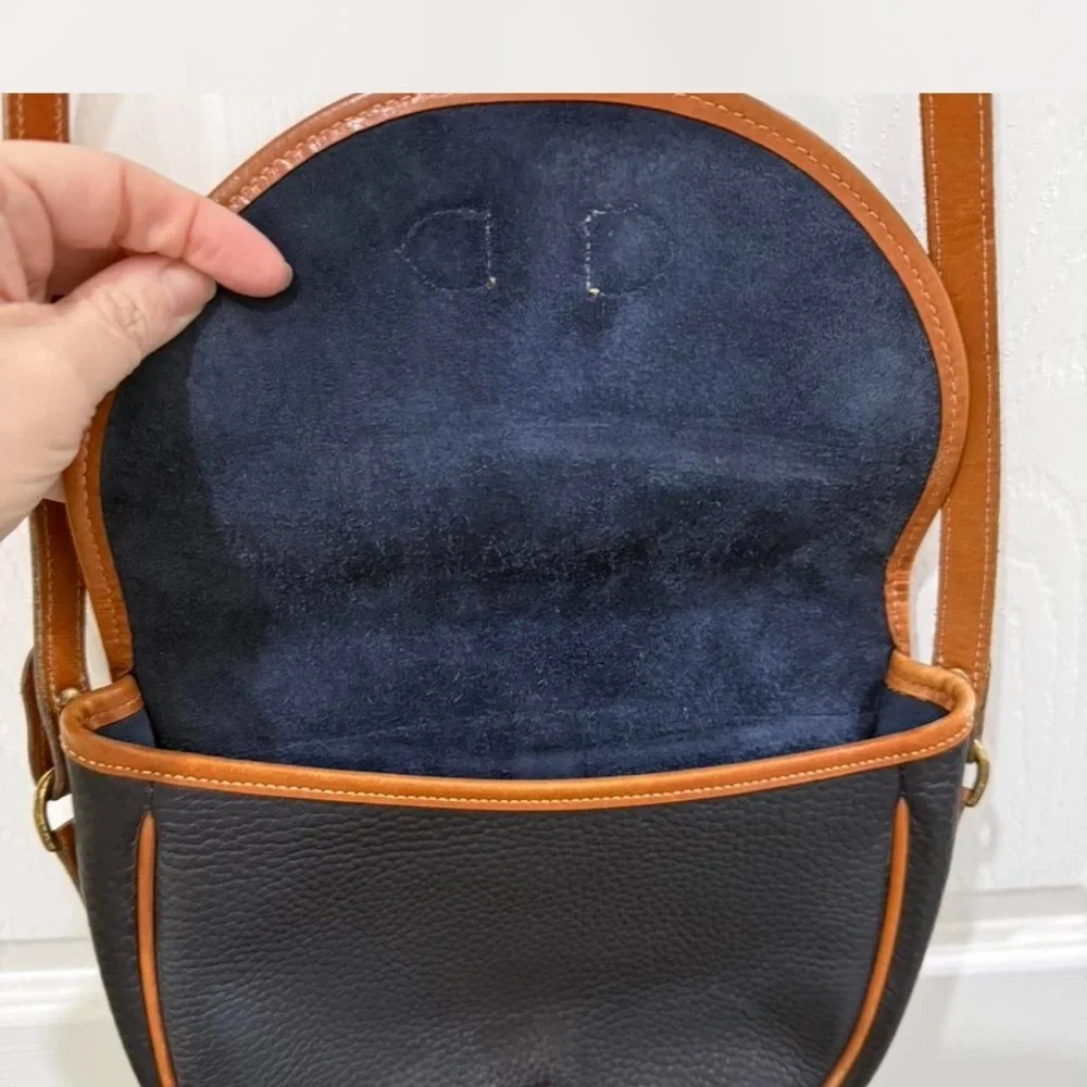 Vintage Dooney & Bourke Overland Crossbody AWL Navy Tan Duck Logo Bag